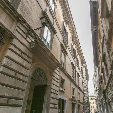 Appartamento Pantheon Palazzo Nari Roma