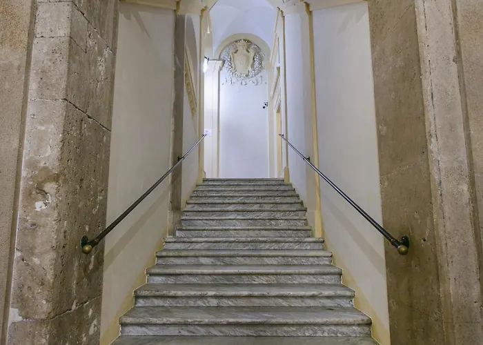 Pantheon Palazzo Nari * Rzym